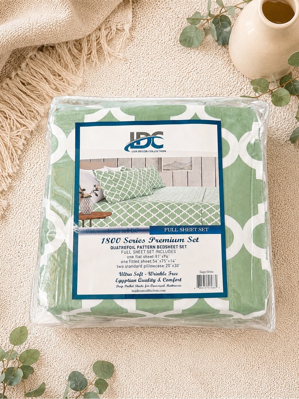 DC Sage and White Quatrefoil Sheet Set